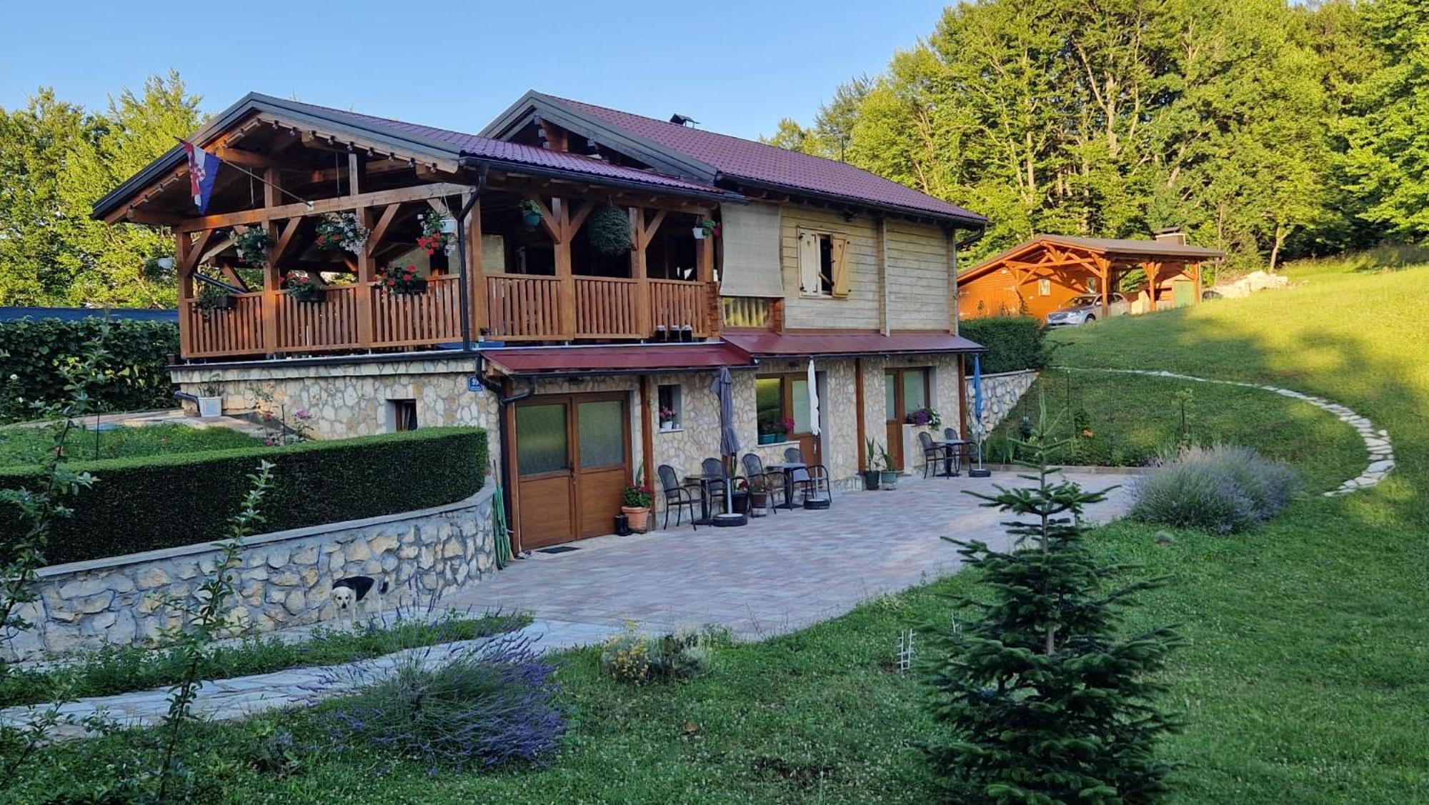 Apartment Plitvice Zg Smoljanac